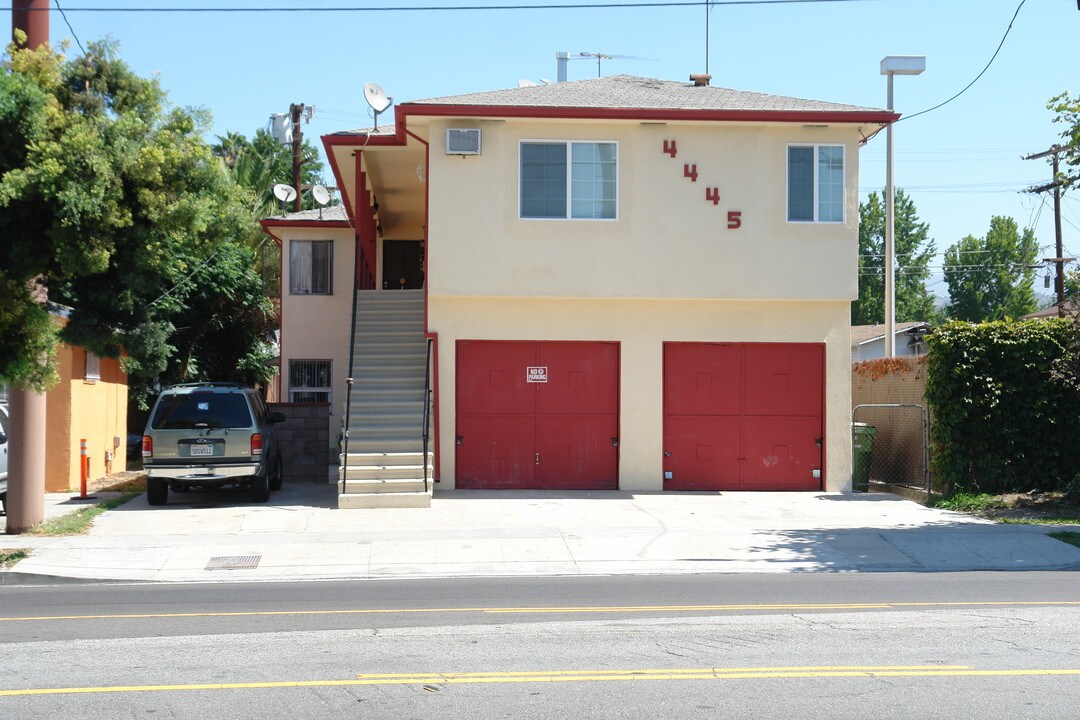 4445 York Blvd in Los Angeles, CA - Building Photo