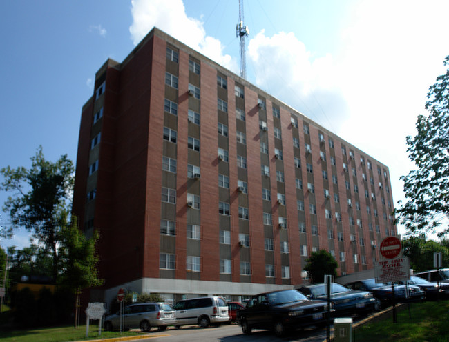 Hillside Heights Apartments in Moline, IL - Building Photo - Building Photo