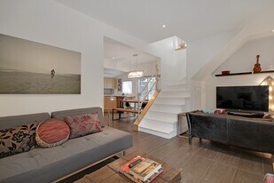 7 Ways Ln in Toronto, ON - Building Photo