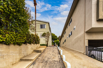 3101 3rd St in Santa Monica, CA - Building Photo - Building Photo