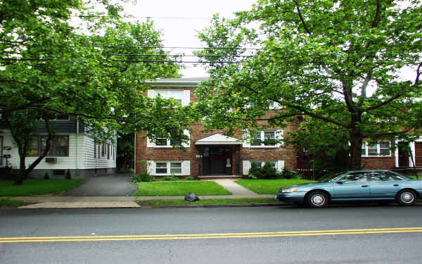 334 Rahway Ave in Elizabeth, NJ - Building Photo - Building Photo