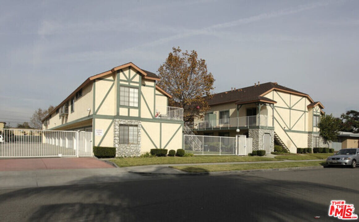 8201 8th St in Buena Park, CA - Building Photo
