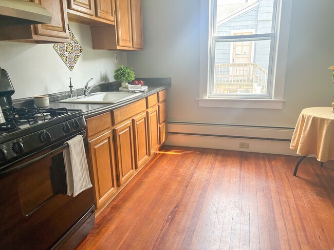 88 Riverview Ave in New London, CT - Building Photo - Building Photo