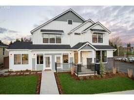 3008 S White Salmon Dr in Ridgefield, WA - Building Photo