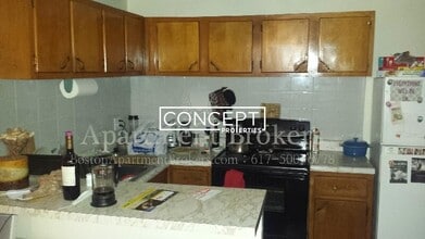 361 Faneuil St, Unit 5 in Boston, MA - Building Photo - Building Photo