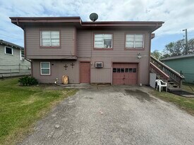 5511 Avenue N 1/2 Rear in Galveston, TX - Building Photo