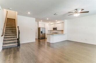 2402 Siskiyou St in Lewisville, TX - Building Photo - Building Photo