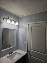 1954 N 45 St in Kansas City, KS - Building Photo - Building Photo