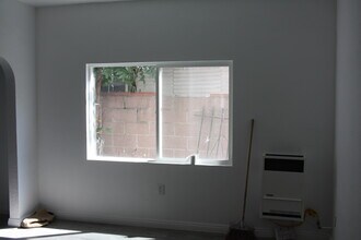 606 Occidental N Blvd, Unit Apt 106 in Los Angeles, CA - Building Photo - Building Photo