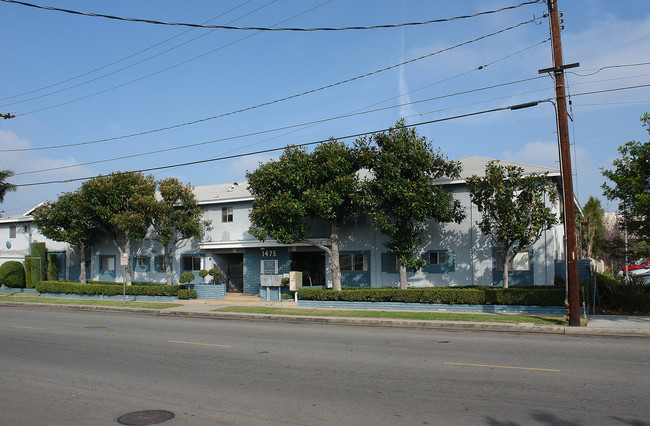 Mardi Gras Apartments in Orange, CA - Building Photo - Building Photo