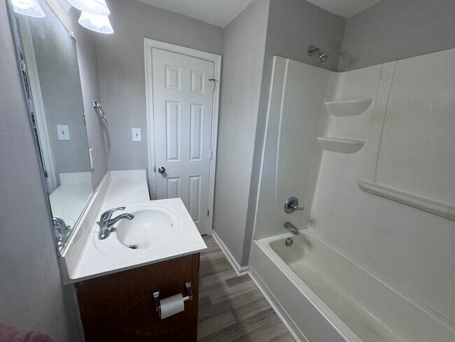 1415 Commerce Ave in Chesapeake, VA - Building Photo - Building Photo