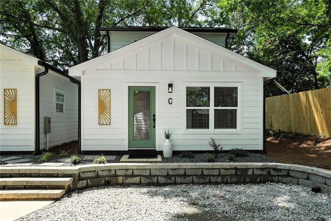 property at 1597 Glenwood Ave SE