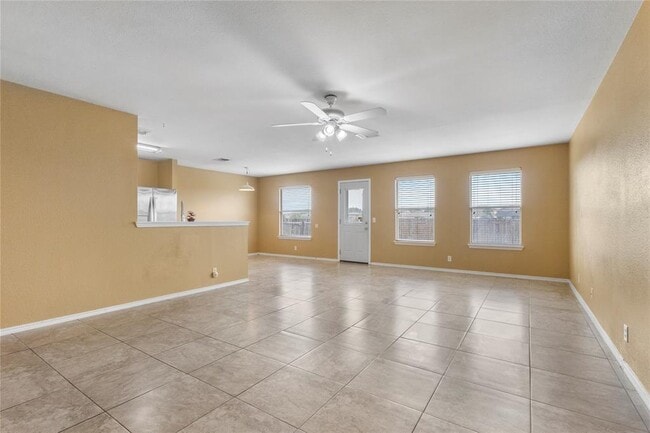 318 Mitchell Dr in Hutto, TX - Building Photo - Building Photo