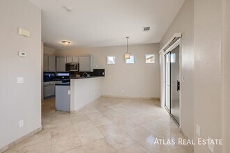 6323 Yucca Valley Ct in Las Vegas, NV - Building Photo - Building Photo