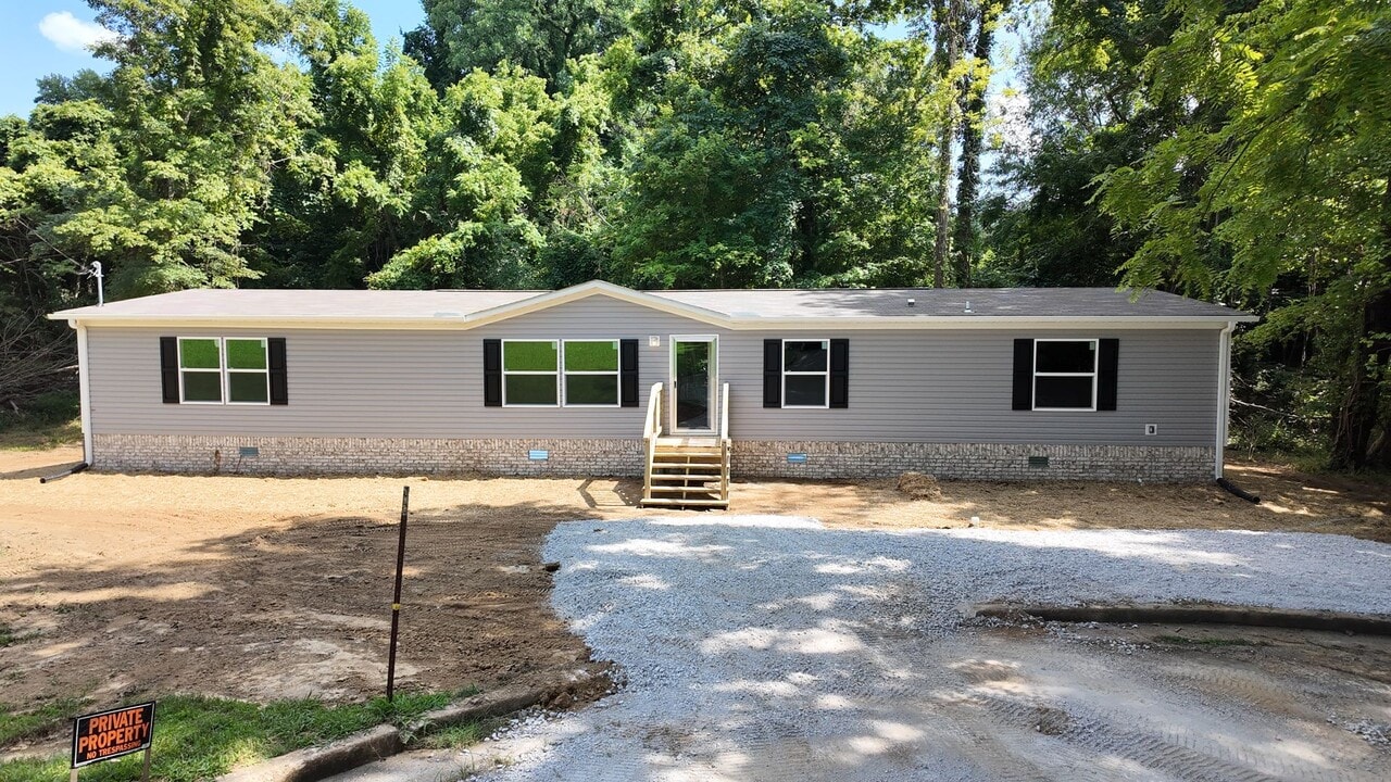 208 Marcy Cove in Ripley, TN - Building Photo