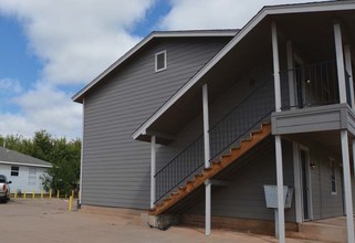 Avenue H Apartments in Wichita Falls, TX - Building Photo - Interior Photo