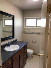 742 Boysen Ave in San Luis Obispo, CA - Foto de edificio - Building Photo
