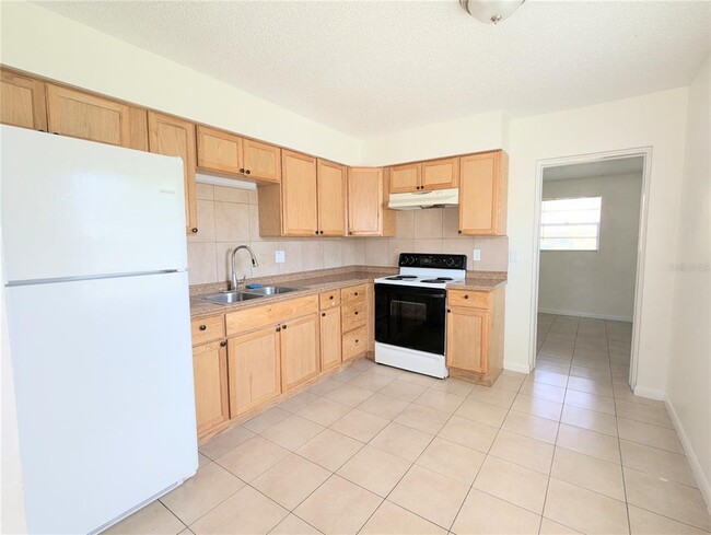 4909 19th St W in Bradenton, FL - Building Photo - Building Photo