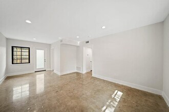 520 Lovett Blvd-Unit -1B in Houston, TX - Building Photo - Building Photo