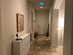 935 Hogwarts Cir in Petaluma, CA - Building Photo - Building Photo