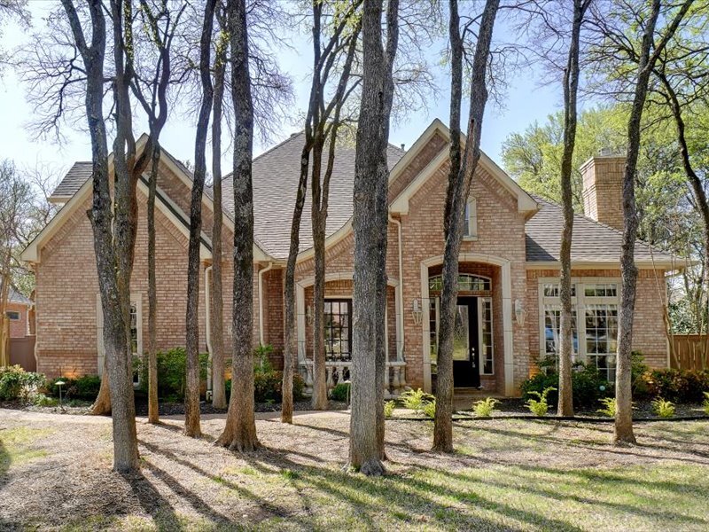 605 Blair Ct in Southlake, TX - Foto de edificio