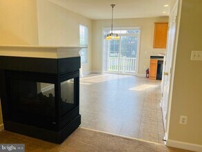 740 Collington Ct in Woodbridge, VA - Building Photo - Building Photo