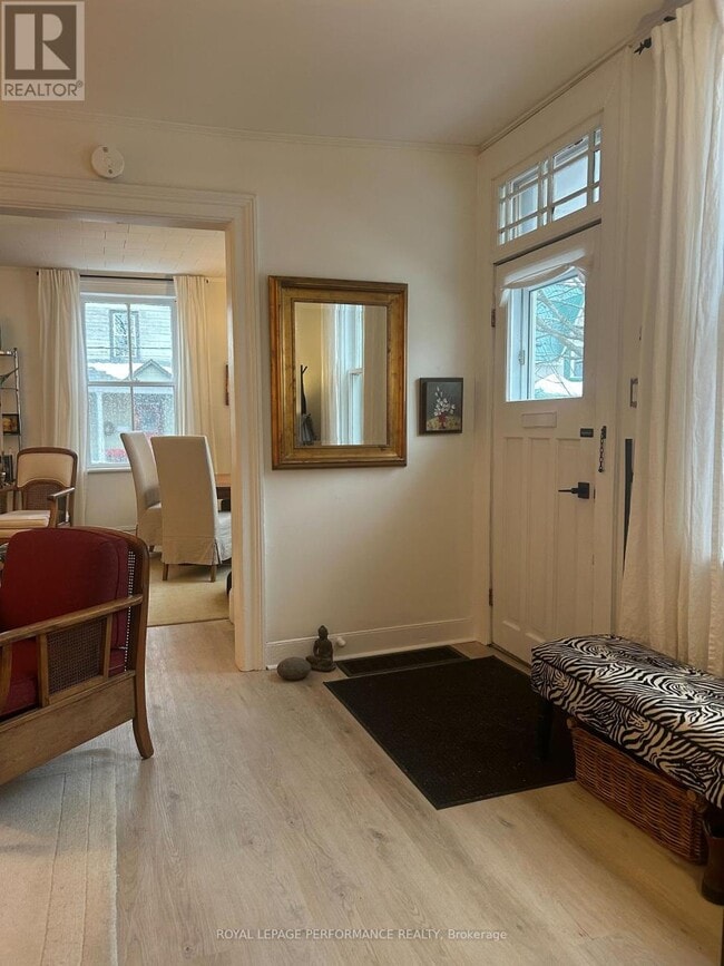 33 Gore St W in Perth, ON - Building Photo - Building Photo