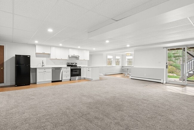 property at 10 Deer Hill Farm Rd