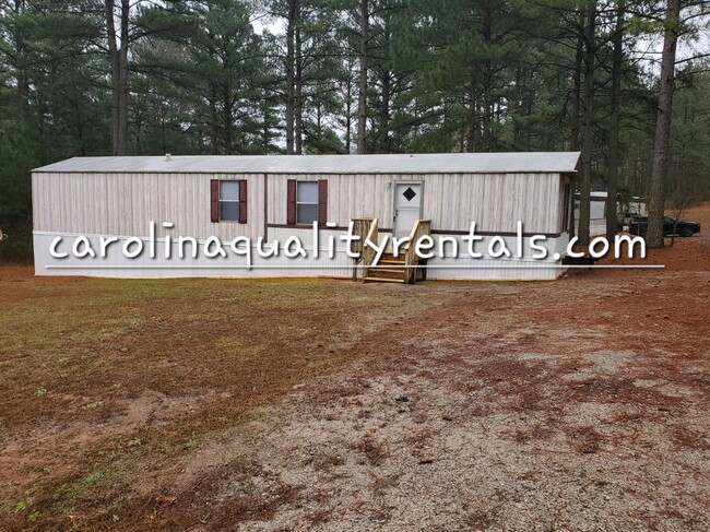 231 Taylor Farm Ln in Henderson, NC - Building Photo - Building Photo