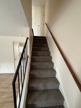 372 Woodstock Ln in Winchester, VA - Foto de edificio - Building Photo
