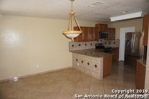 8955 Nature Trail in Converse, TX - Building Photo - Building Photo