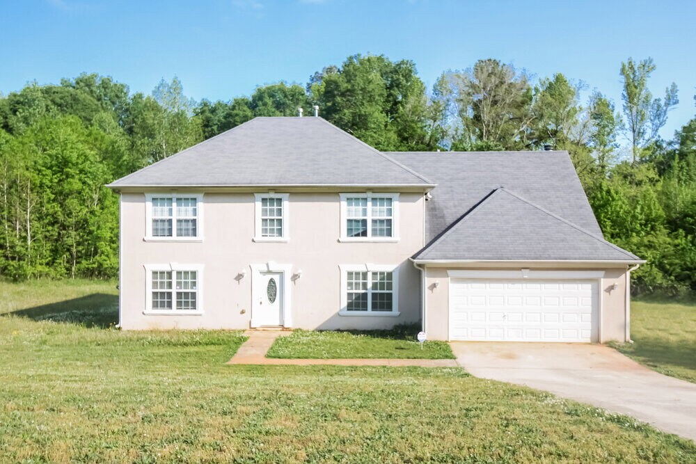 1200 Catalina Pkwy in Mcdonough, GA - Building Photo