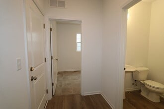 608 Henry Ln in Oswego, IL - Building Photo - Building Photo