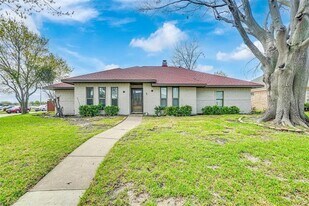 1516 Concord Dr in Richardson, TX - Building Photo