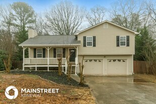 331 Woodland St in Dallas, GA - Building Photo