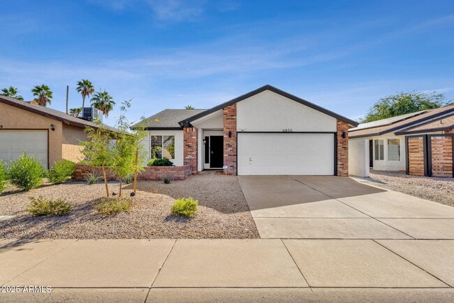 property at 6855 E Kings Ave