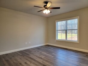 101 Magnolia Dr in Middletown, PA - Foto de edificio - Building Photo