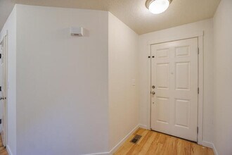 7026 NE 55th St in Vancouver, WA - Building Photo - Building Photo