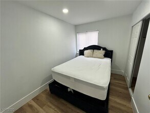 6191 Bullion Blvd in Las Vegas, NV - Building Photo - Building Photo
