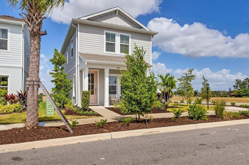 9043 Duany Ln in Sarasota, FL - Building Photo