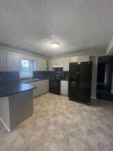 447 W Eastland Ave in Gallatin, TN - Building Photo - Building Photo
