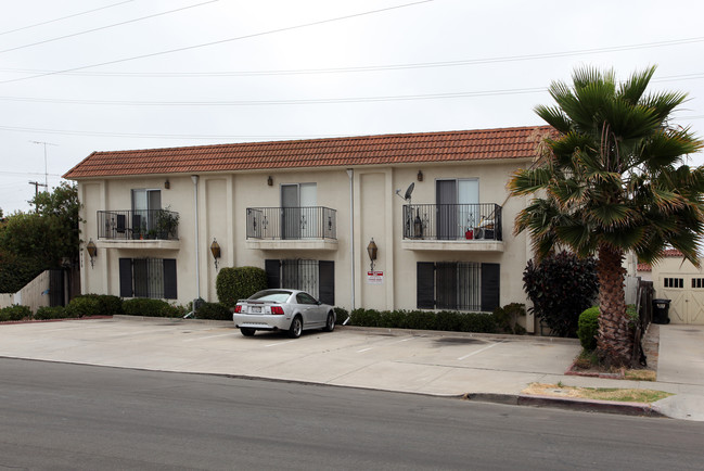 Cota Arms Apartments in San Diego, CA - Building Photo - Building Photo