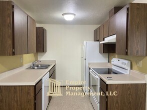 3862 Pattison St in Eugene, OR - Building Photo - Building Photo