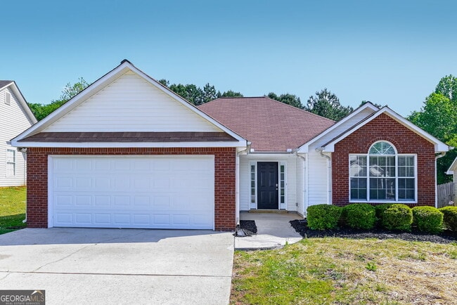 property at 1825 Courtyard Ln