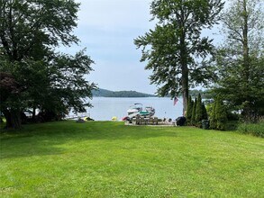 488 N Lake Blvd in Mahopac, NY - Building Photo - Building Photo