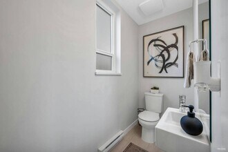 30930 Westridge Pl in Abbotsford, BC - Building Photo - Building Photo