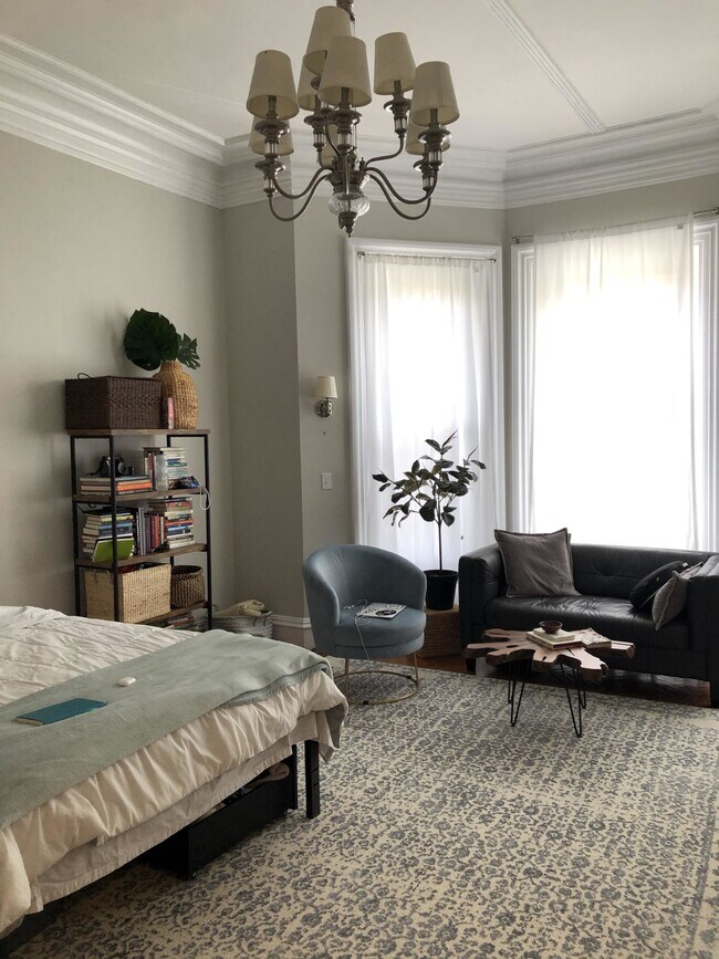 307 Beacon St, Unit 5 in Boston, MA - Building Photo - Building Photo
