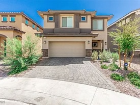 330 Spring Dove Ave in Henderson, NV - Building Photo