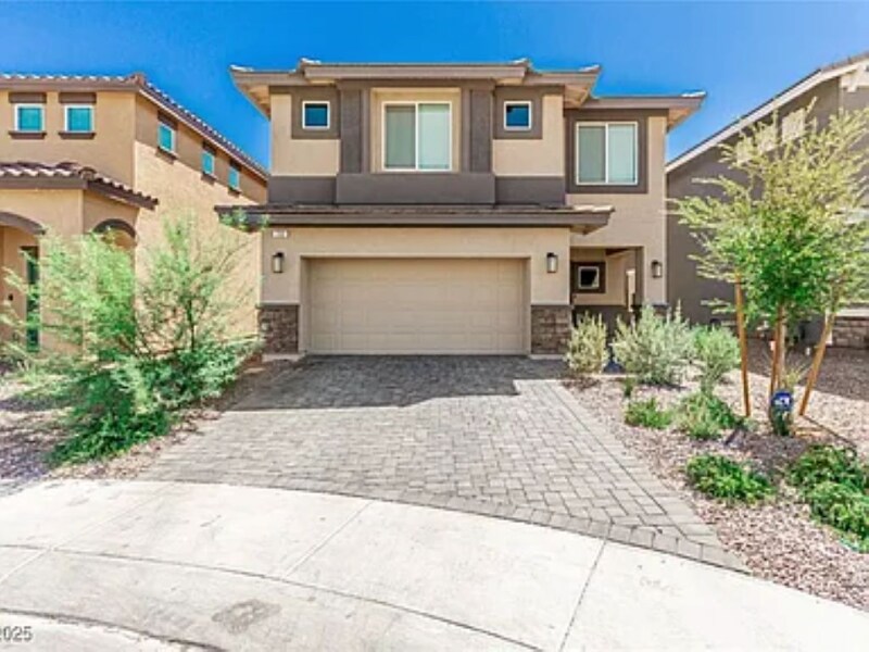 330 Spring Dove Ave in Henderson, NV - Building Photo