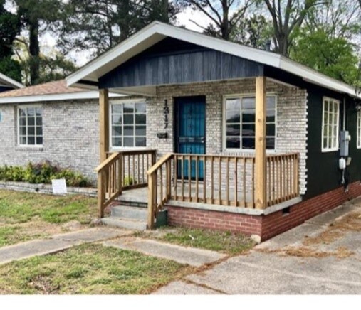 1317 Fernwood Dr